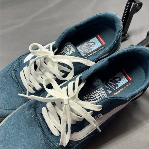 Vans Men's Ultimate Waffle Skateboarding Sneakers.  Size 10 - Picture 3 of 9